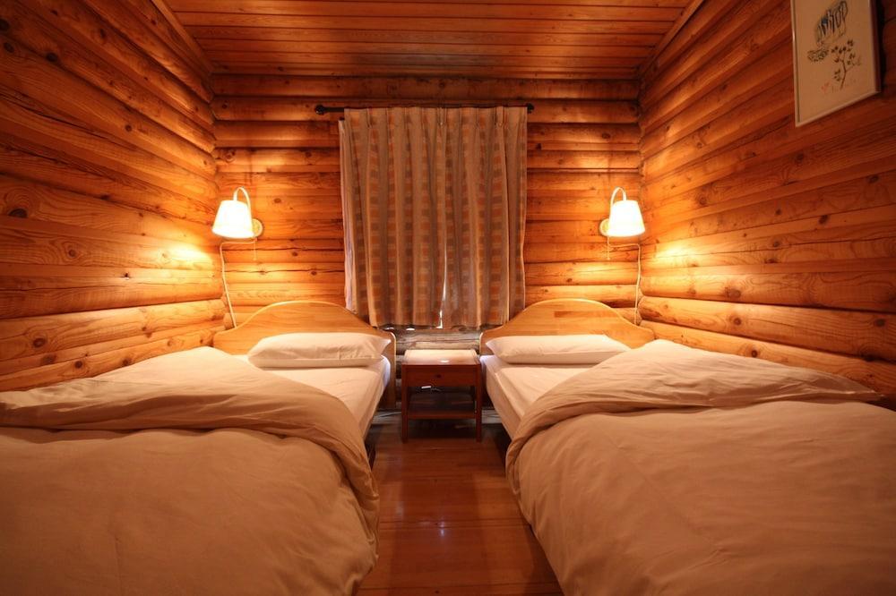 East Hotel 4*