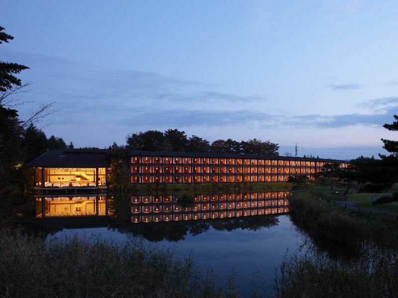 Hotel East