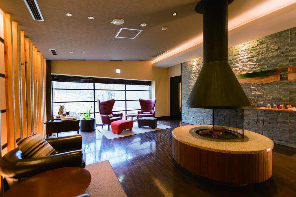 Hotel East 4*
